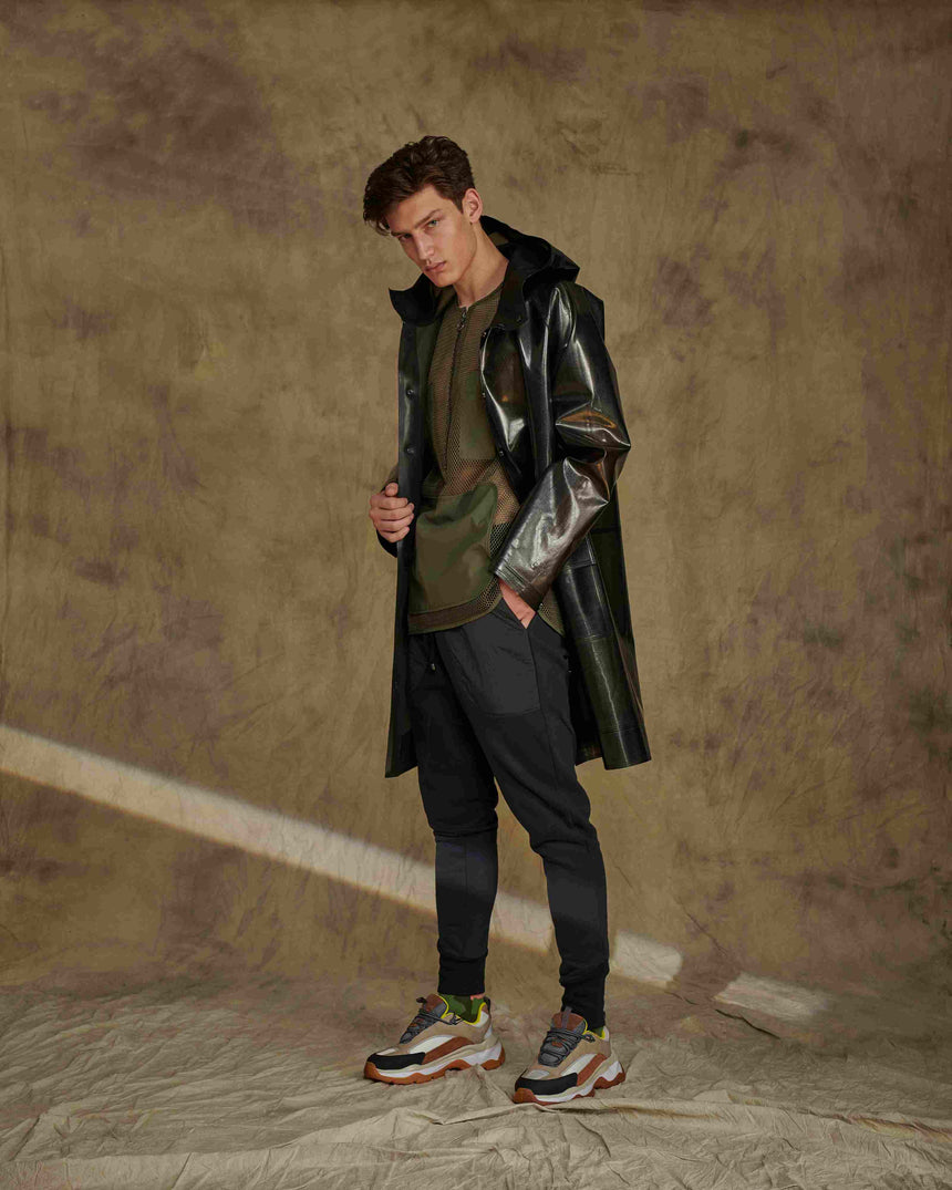 BLACK WATERPROOF RAINCOAT