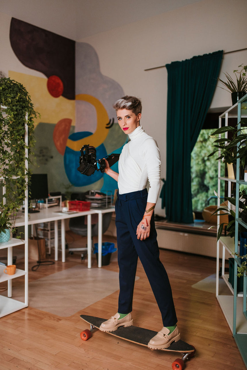 ESTATE BLUE PLEATED TROUSERS