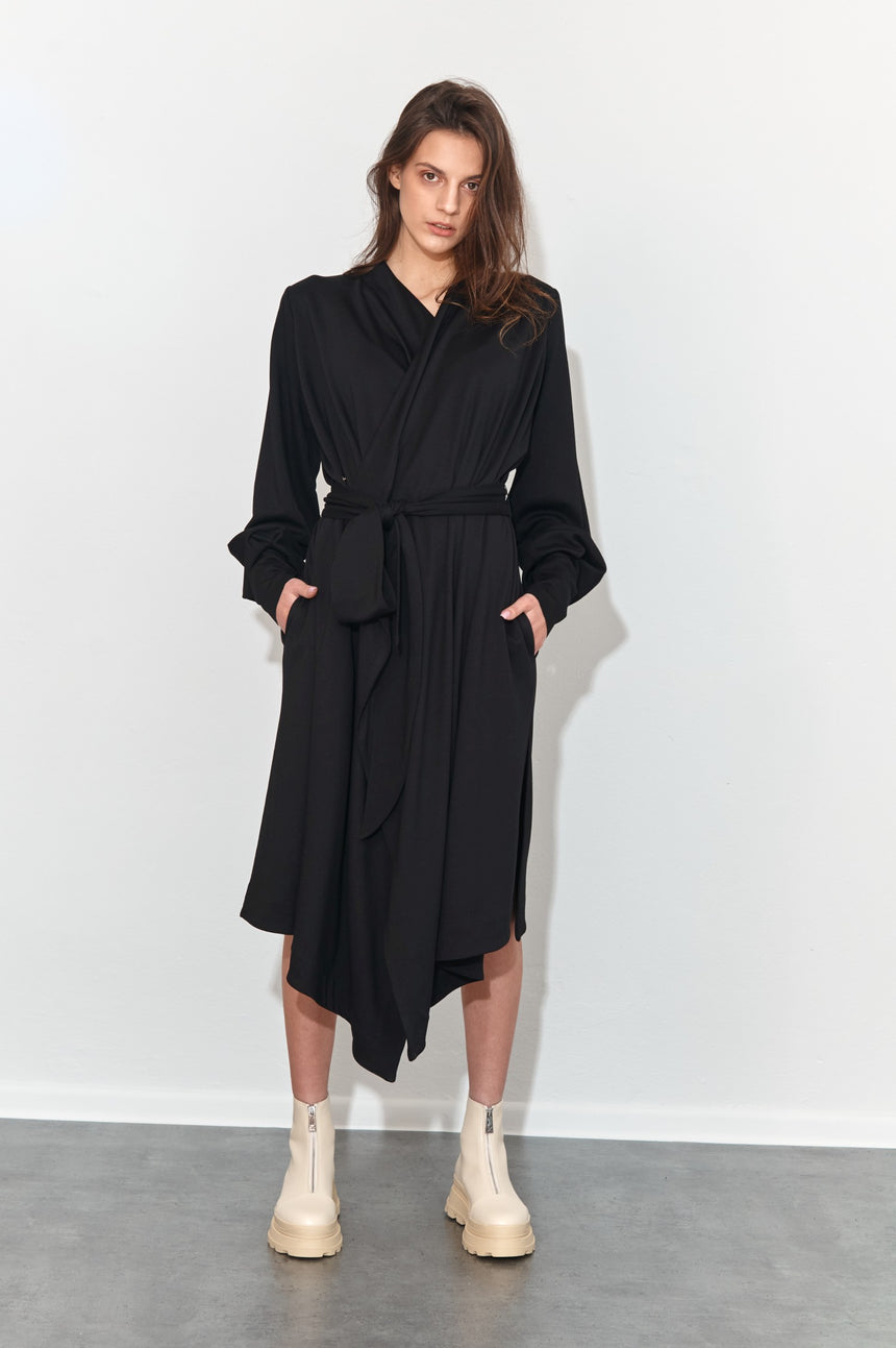 BLACK BEAUTY DRESS UNITE