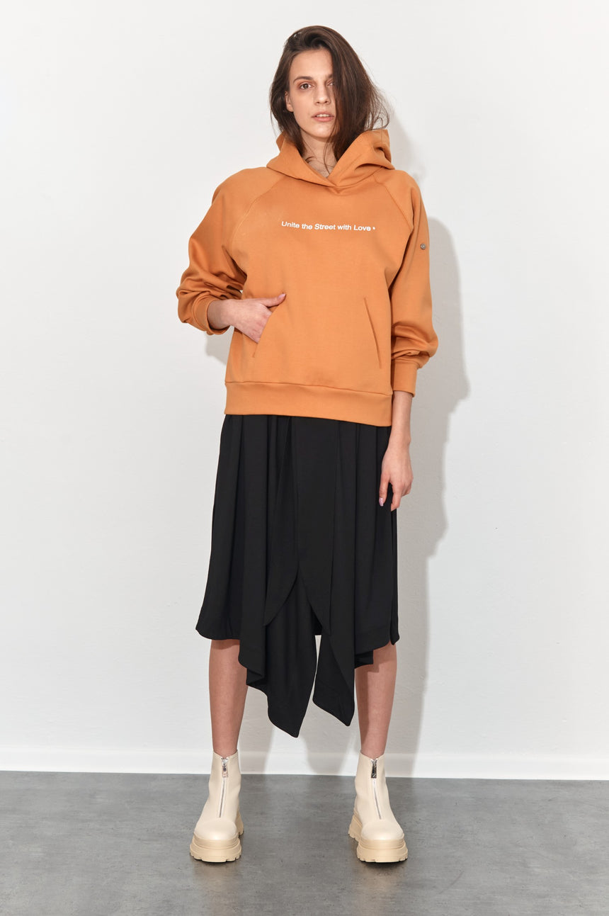 NUGGET ORANGE HOODIE UNITE