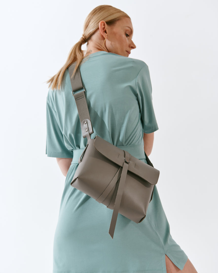 SIMPLE TUNIC DRESS